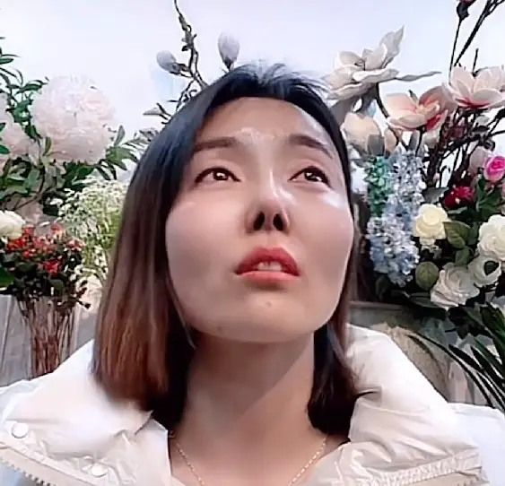 表哥覃进展直播事业衰落_抖音F4成员现状_抖音网红表哥八卦视频-